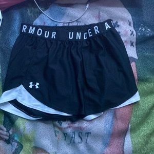 Black Under Armour shorts